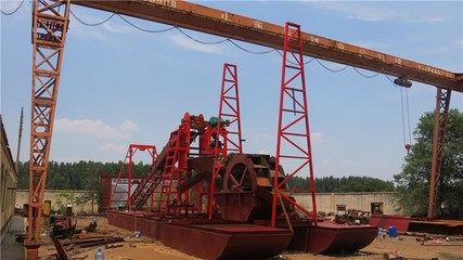 挖沙船选购指南 价格因素与设备价值解析